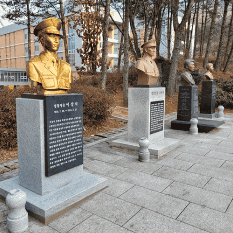 Custom Busts Production